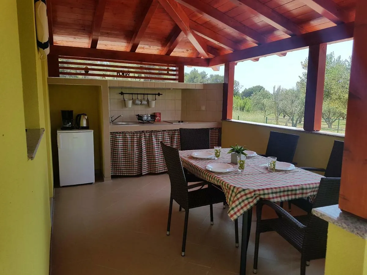 Toni Hotel Pakostane Guest house